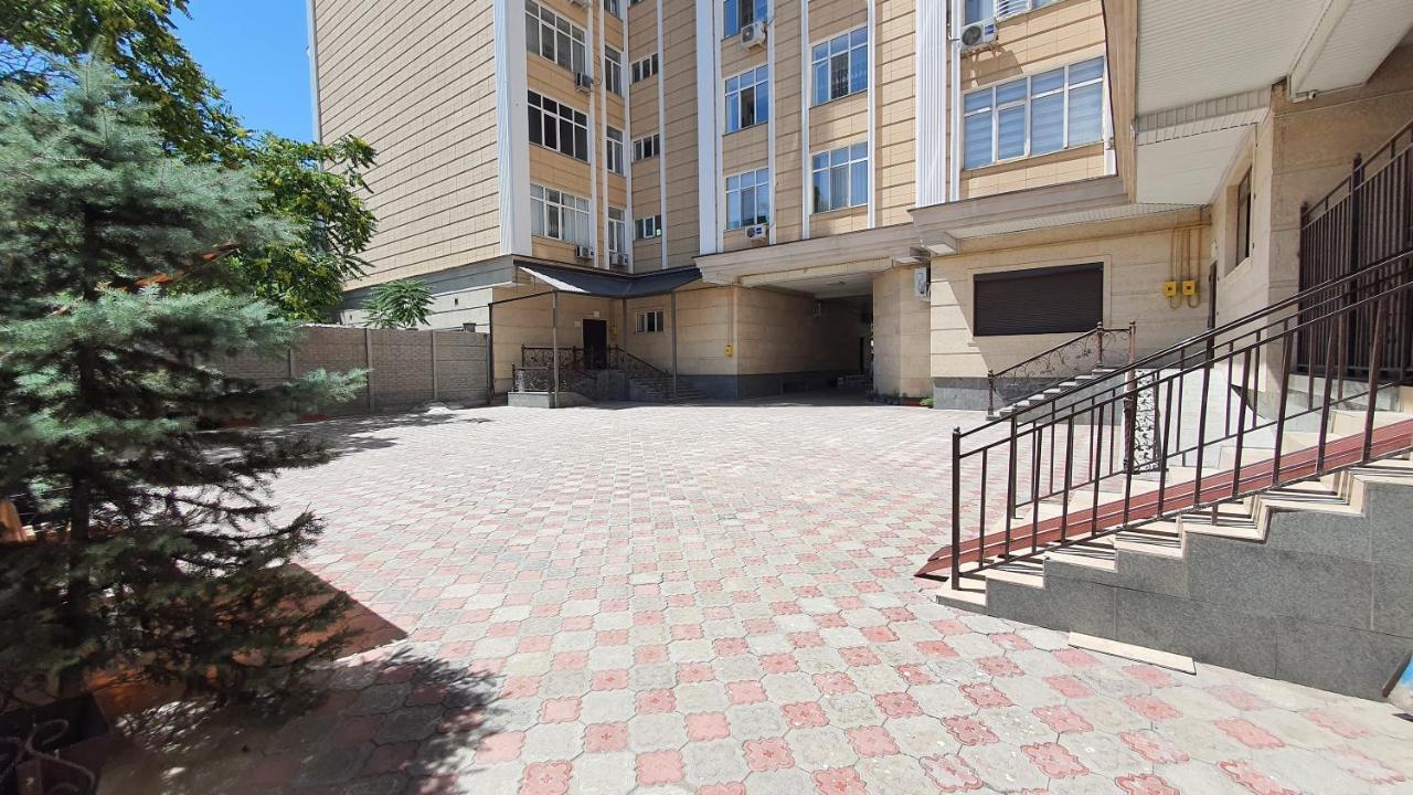 Apartment With Panoramic View In The Center Biszkek Zewnętrze zdjęcie